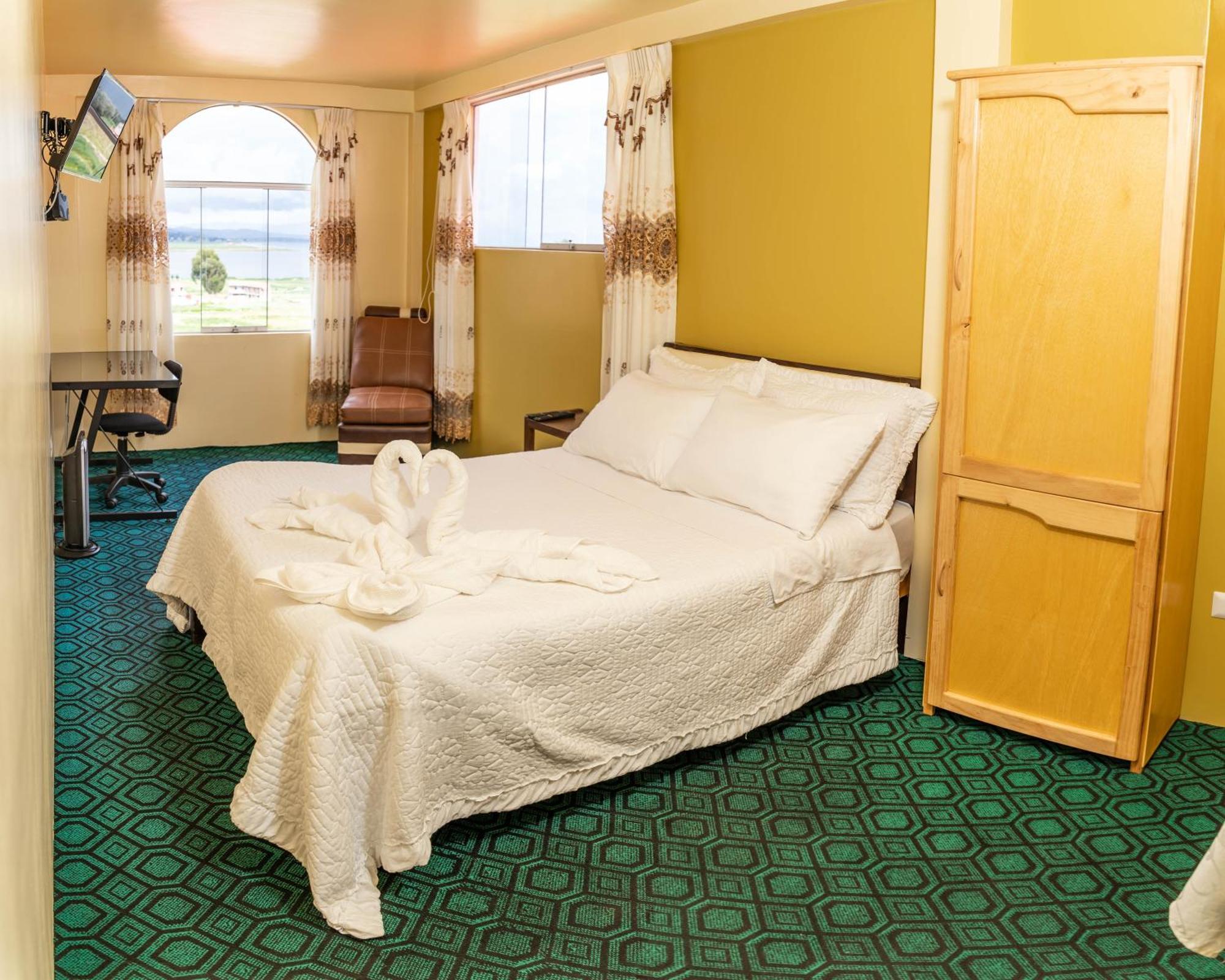 Hotel Summita Yunguyo Buitenkant foto