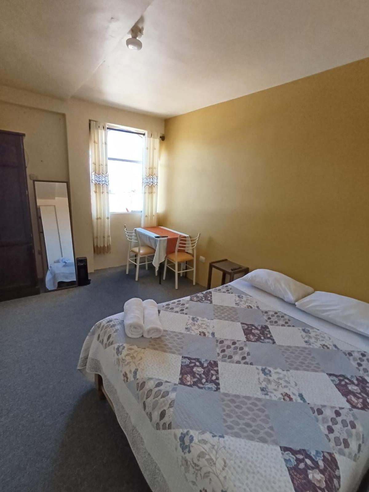 Hotel Summita Yunguyo Buitenkant foto