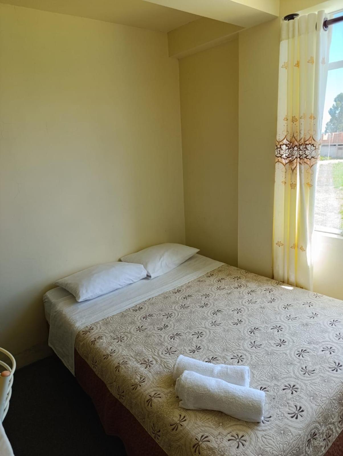 Hotel Summita Yunguyo Buitenkant foto