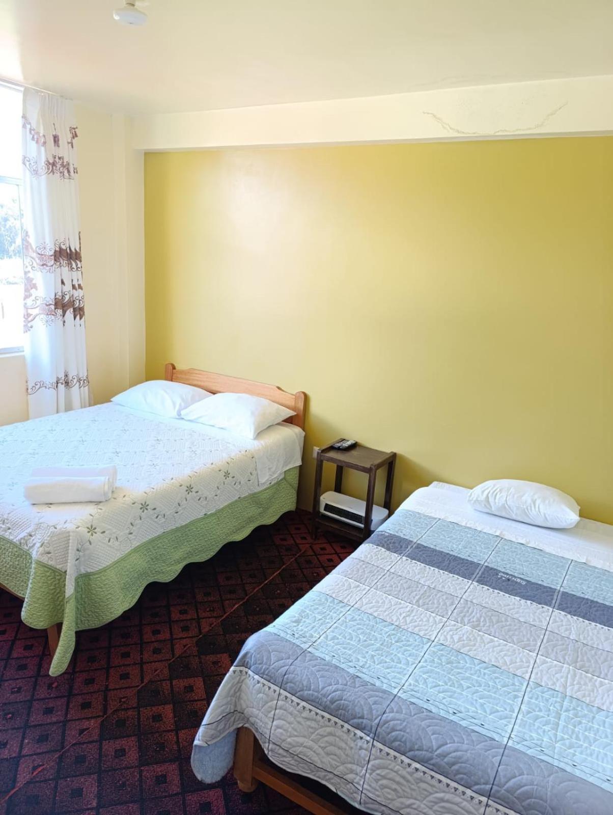 Hotel Summita Yunguyo Buitenkant foto