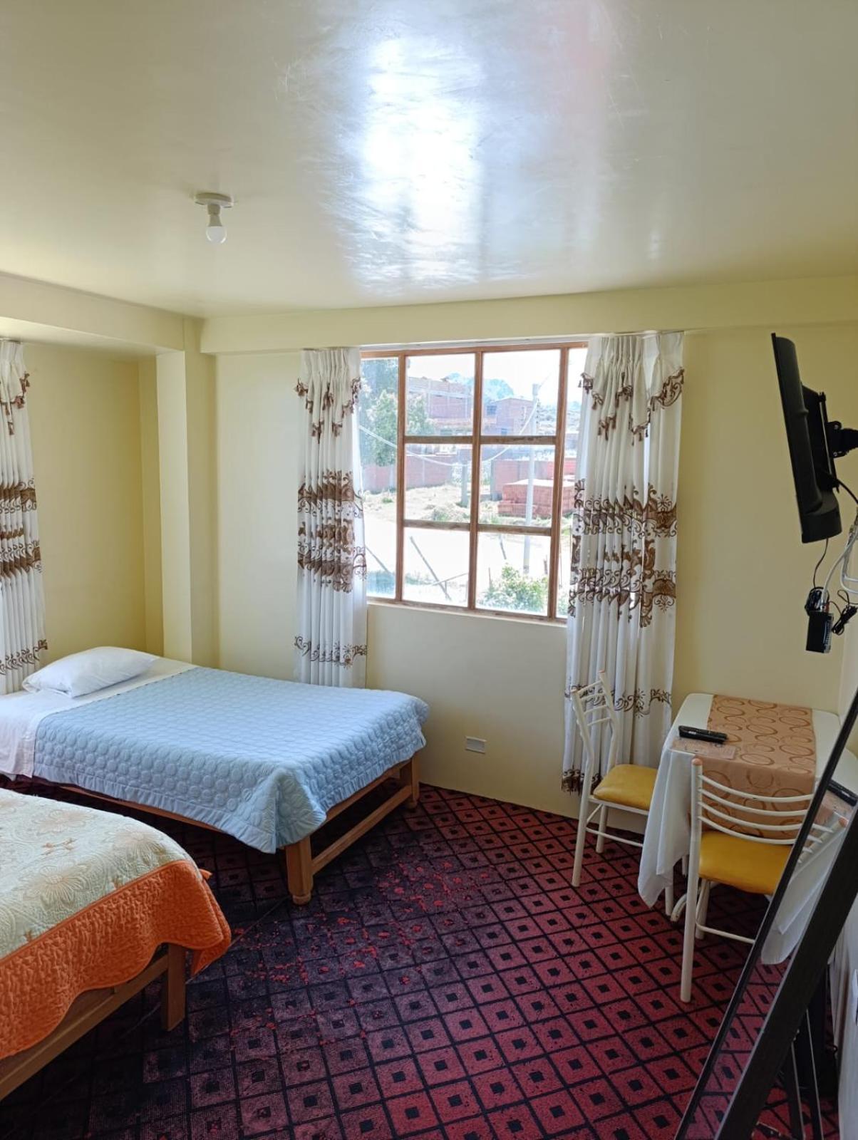 Hotel Summita Yunguyo Buitenkant foto